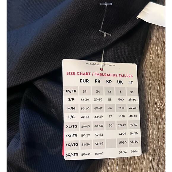 NWT Spanx Look At Me Know Gray and Black Camo Seamless Leggings in Size Large - Picture 5 of 6